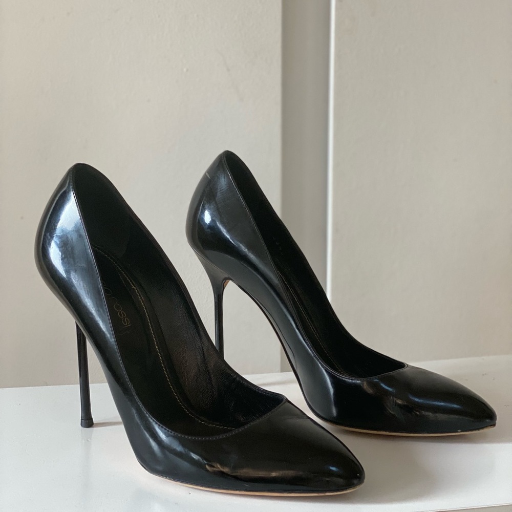Sergio Rossi patent leather pump